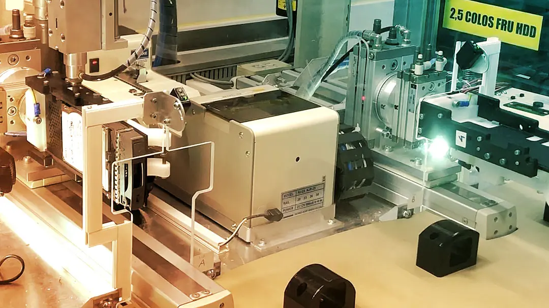 Robotic Assembly Cell for Precision Fastening and Production Tracking